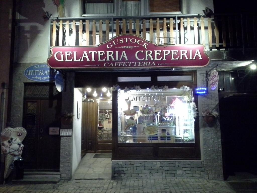 Alice Affittacamere Cesana Torinese Exterior photo